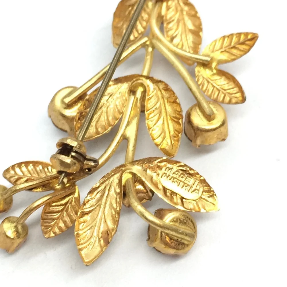 VINTAGE MADE IN AUSTRIA BROOCH FLOWER BOUQUET RHINESTONES GOLD TONE_8